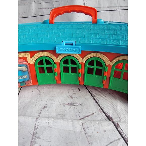 Thomas and friends Train Depot With 3 Blue Track Pieces - Picture 2 of 9